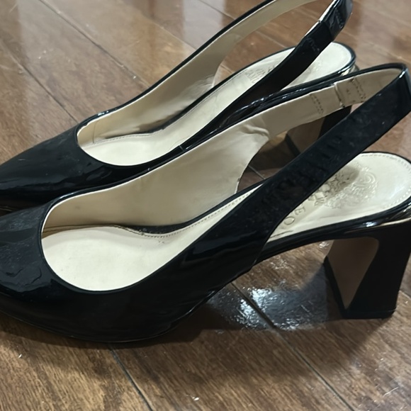 Black Vince camuto heels - Picture 2 of 2